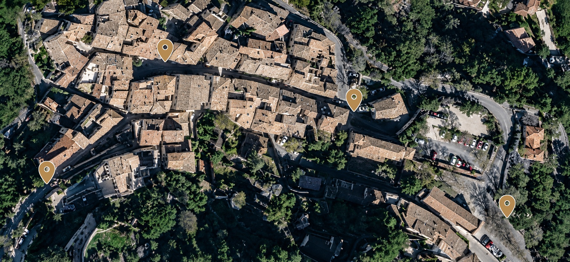Plan aérien du Vieux Village avec les 4 étapes de la balade